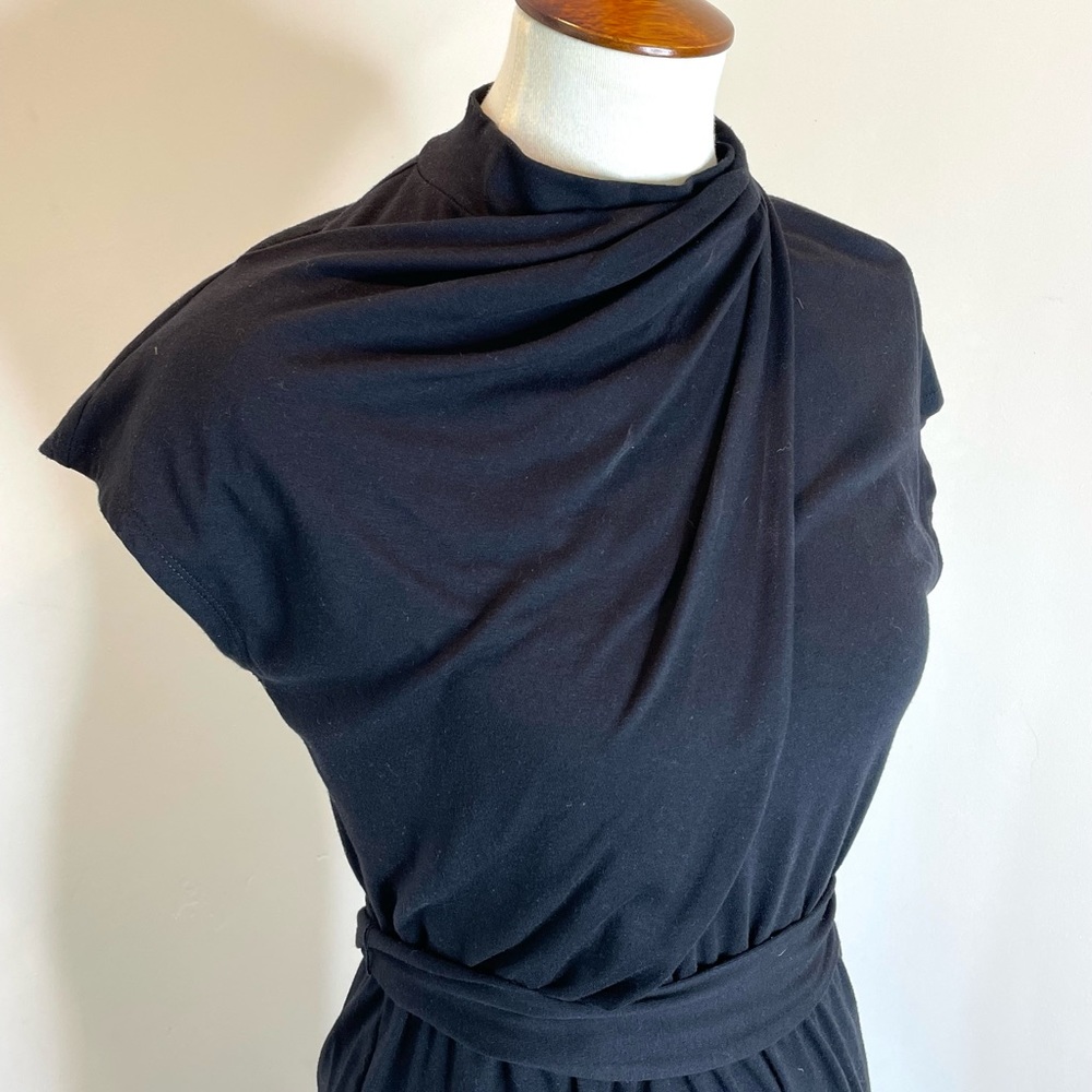 Amour Vert little black dress with asymmetrical shoulder touching